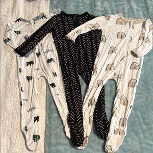 Kyte BABY Black and White Footies Soft One Pieces